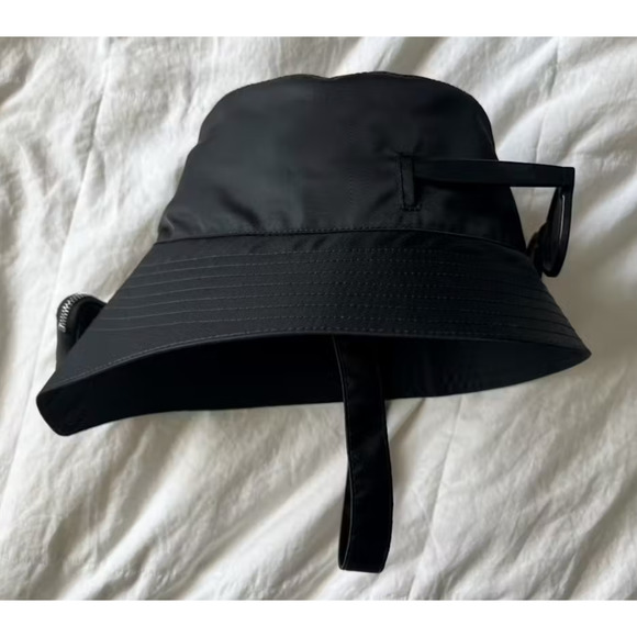 PRADA RE-NYLON POUCH BUCKET HAT BLACK SIZE MEDIUM - Picture 2 of 8